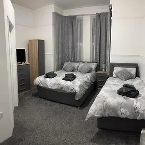 https://apple-tree-lodge.yorkshirehotels.net